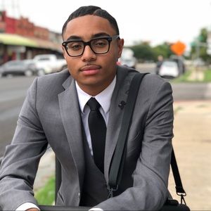 Meet your Posher, Ahmad